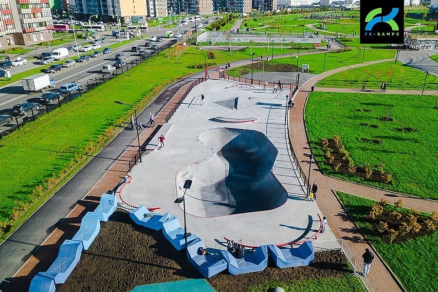 MEGA Dybenko skatepark